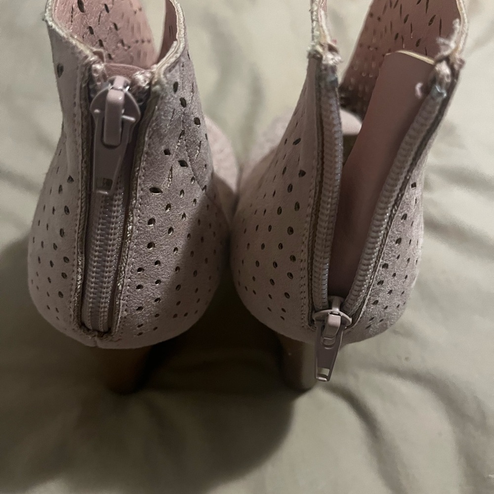 Justfab pink heels size 7.5